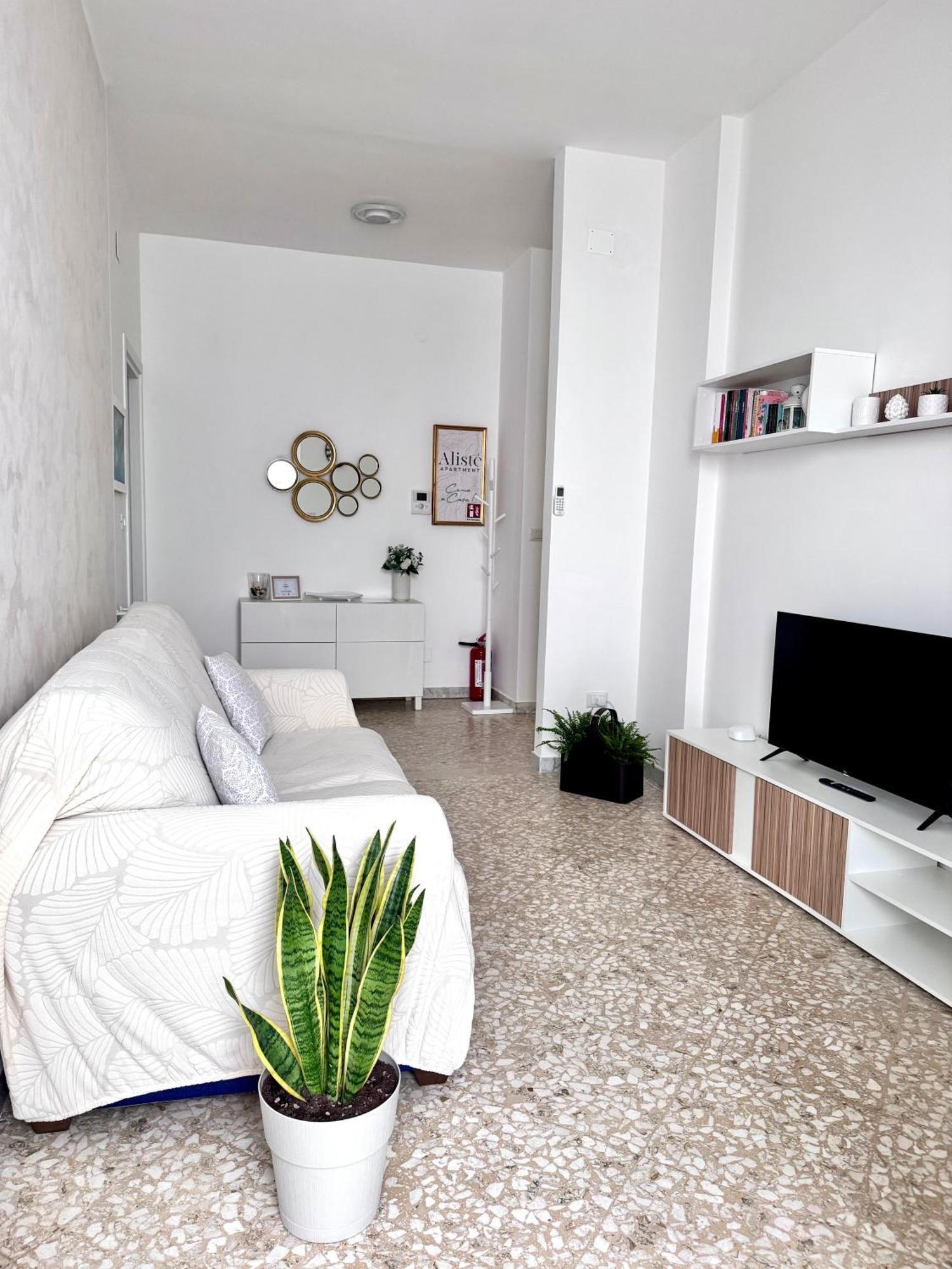 Aliste Apartment Бриндизи Экстерьер фото