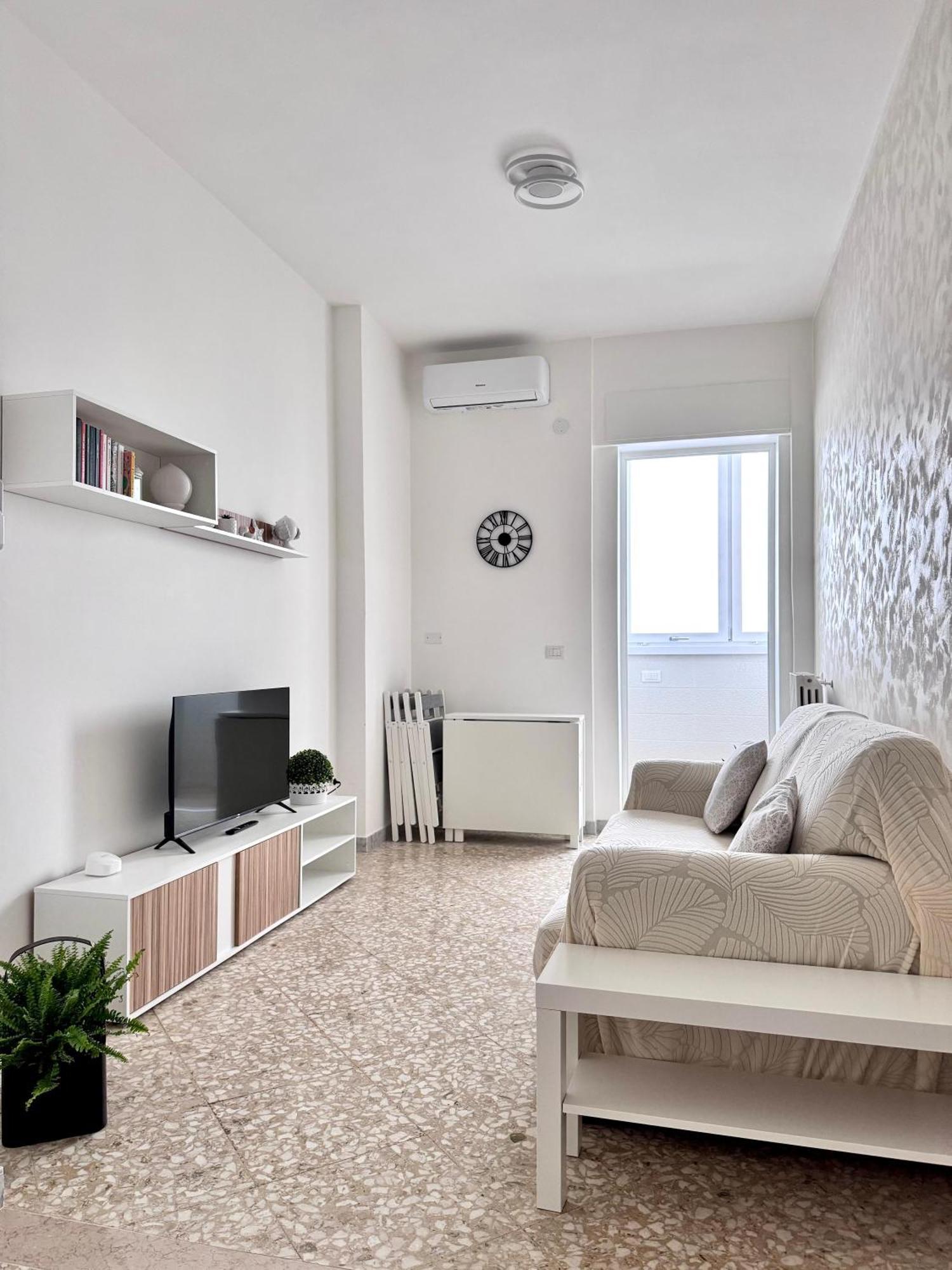 Aliste Apartment Бриндизи Экстерьер фото