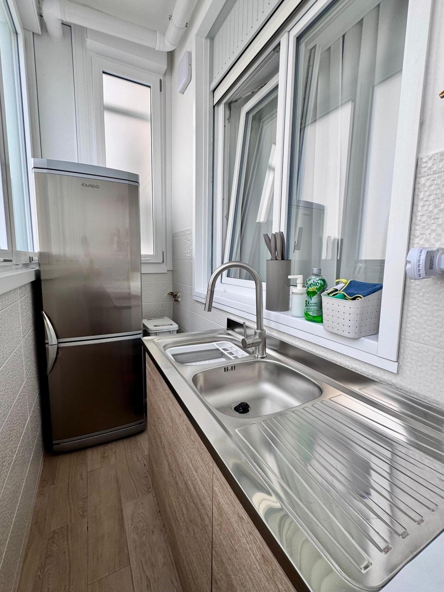 Aliste Apartment Бриндизи Экстерьер фото